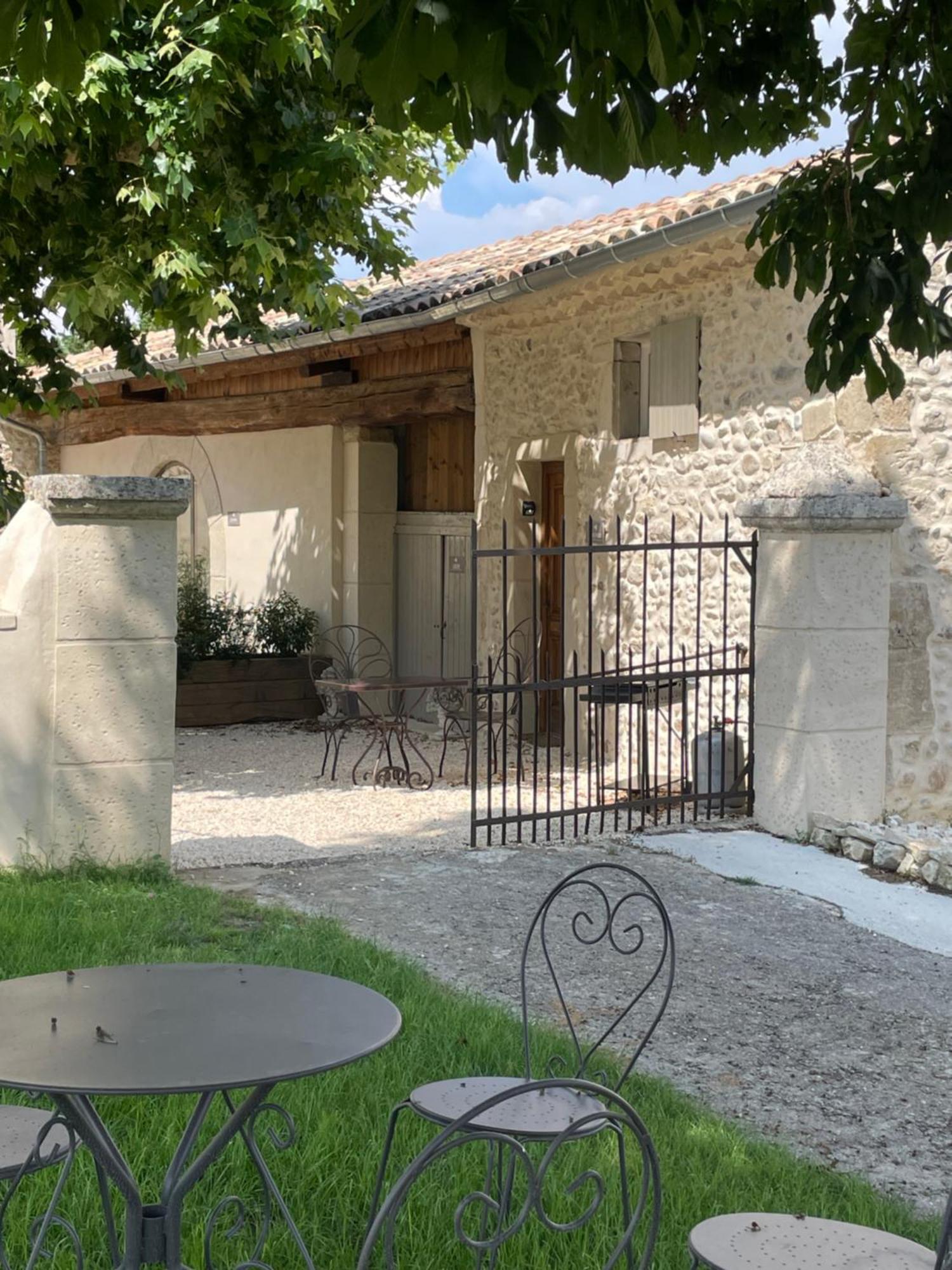 Domaine Chamarel Villa Saint-Paulet-de-Caisson Exterior photo